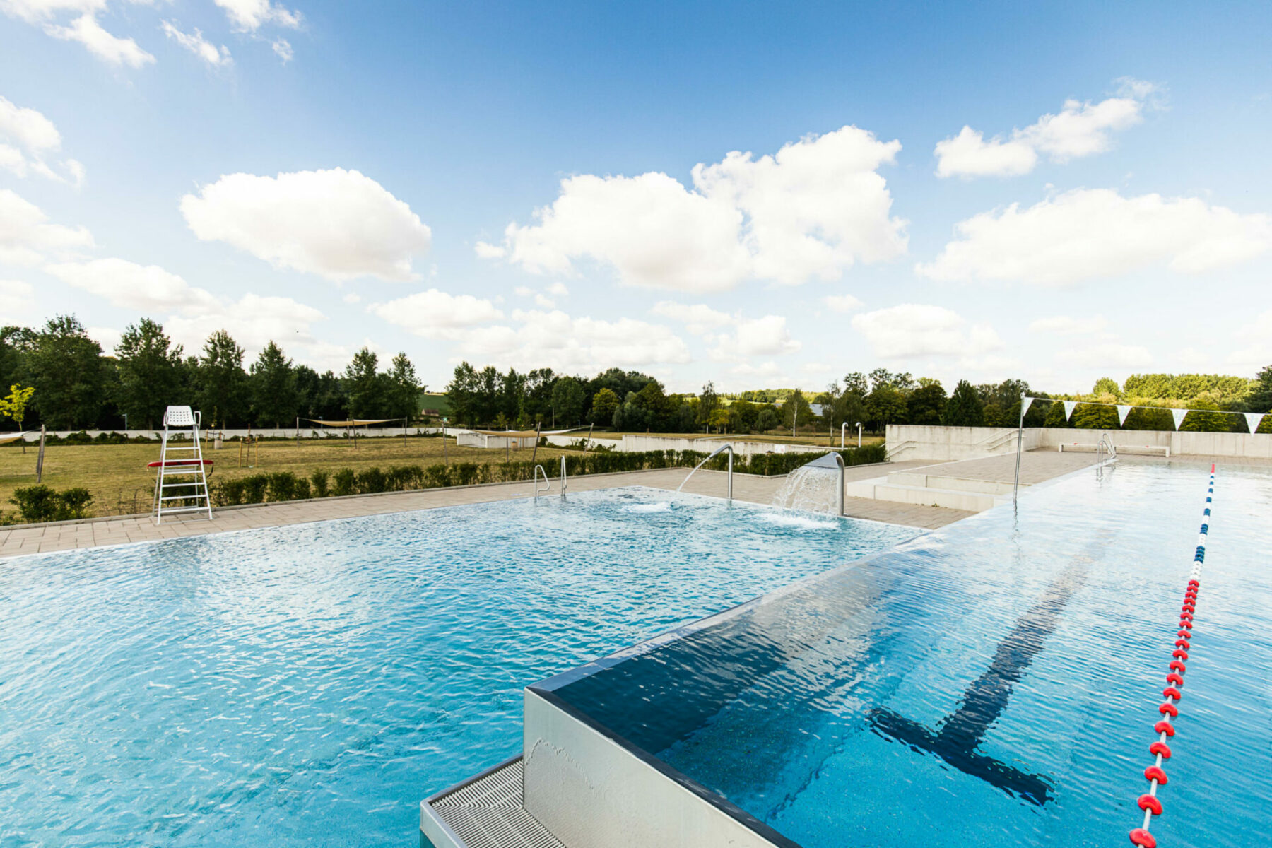 Morali Piscines Construction Piscine Traditionnelle Beaupreau En Mauges Pliniuspark Openluchtzwembad 1786 1